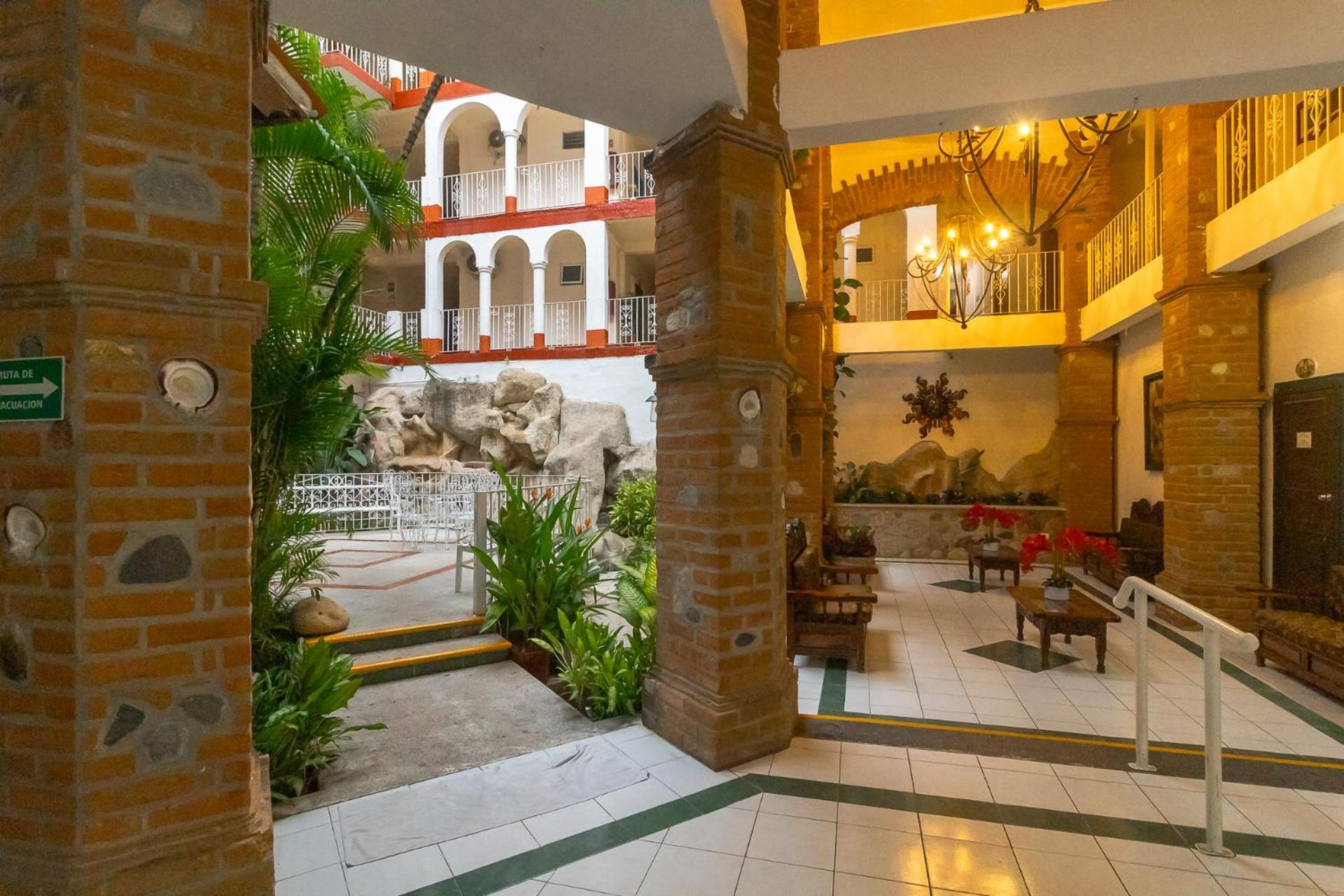 Hotel Encino Malecon Centro Puerto Vallarta Kültér fotó