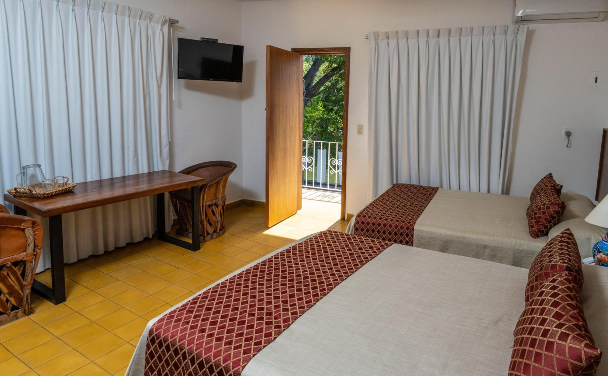Hotel Encino Malecon Centro Puerto Vallarta Szoba fotó