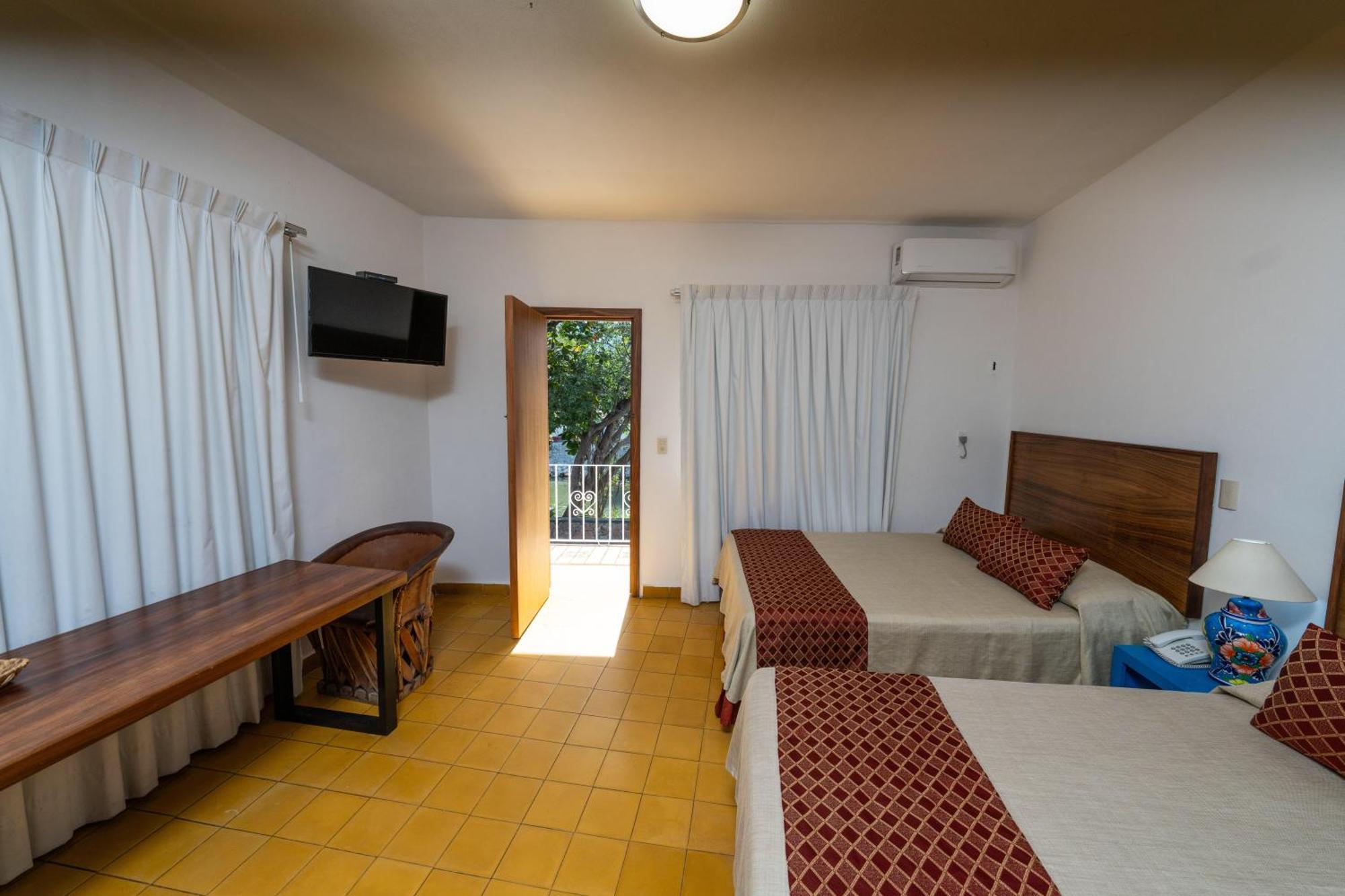 Hotel Encino Malecon Centro Puerto Vallarta Szoba fotó