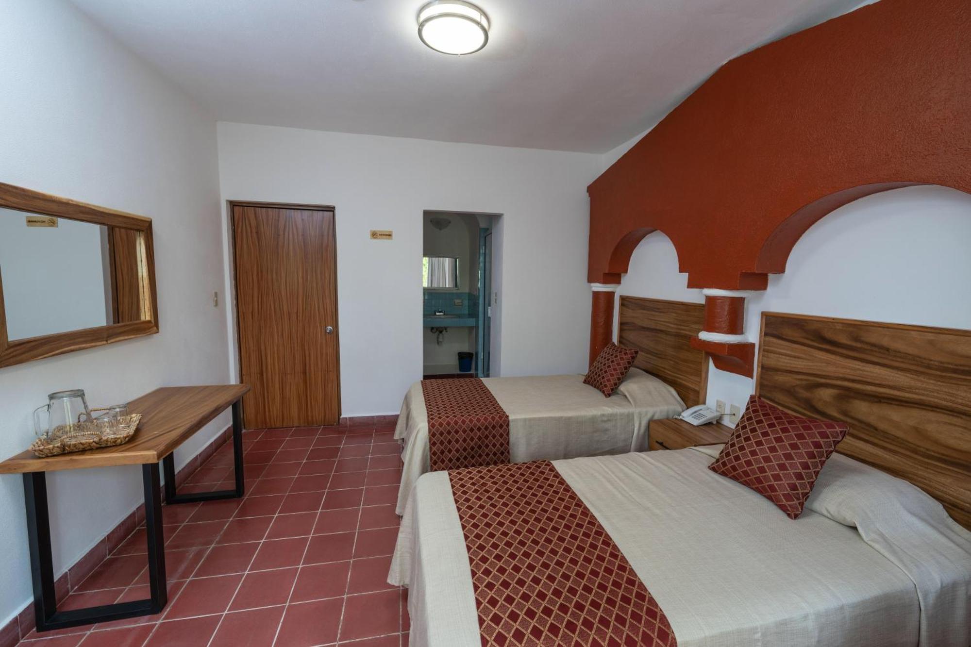 Hotel Encino Malecon Centro Puerto Vallarta Szoba fotó