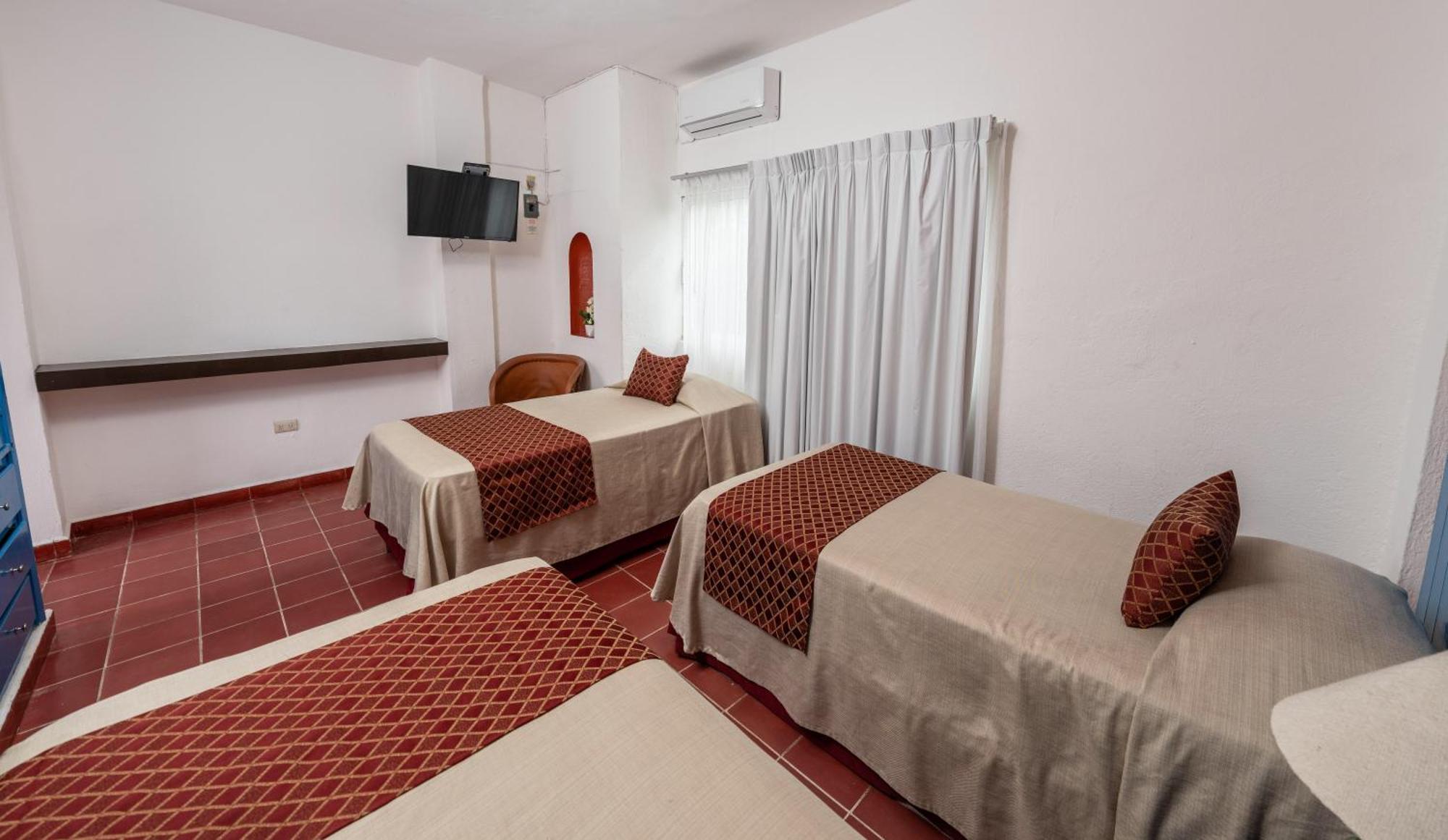 Hotel Encino Malecon Centro Puerto Vallarta Szoba fotó