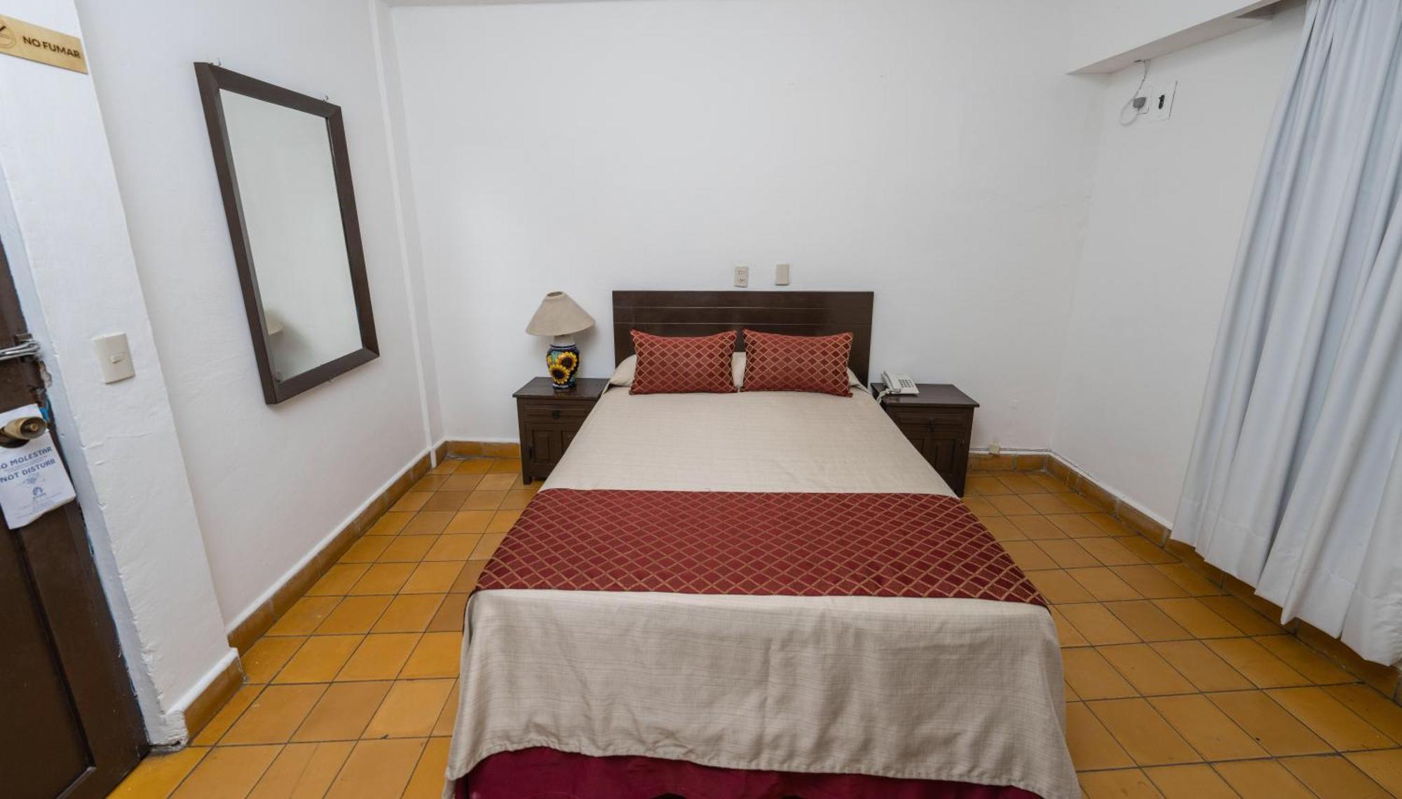 Hotel Encino Malecon Centro Puerto Vallarta Szoba fotó